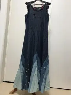 ★貴重　未使用に近い　インゲボルグ 花刺繍　パッチワーク　軽デニム　ワンピースのサムネイル