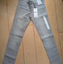 ユニクロタグ付未使用ウルトラストレッチジーンズグレー24
