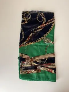 COMME CA ISM 緑色と黒色のスカーフ