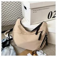 ショルダーバッグ ナイロン
