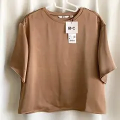 サテンオーバーサイズショートブラウス 5分袖　ベージュ 茶色　M　ユニクロシー