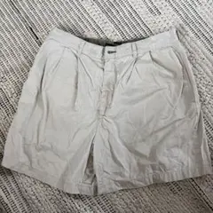 TOMMYベージュ プリーツデザイン ショートパンツ