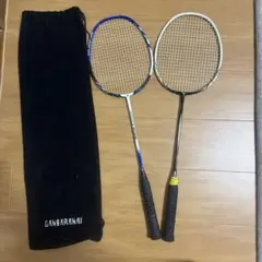 バドミントンラケット 2本セット　袋付き