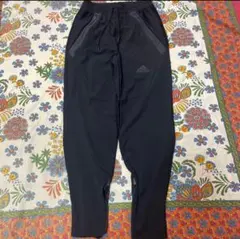 adidas ブラック トレーニングパンツ