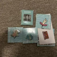 【新品未開封】SHINeeテミン　ピンバッジ　キーホルダー 2025年最新】SHINee バッジ テミンの人気アイテム - メルカリ