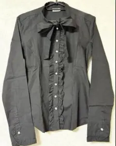 indio リボンタイ　フリルブラウス