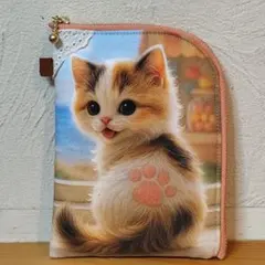 振り向き♡三毛猫ちゃんパネルのふんわりL字ファスナーポーチ