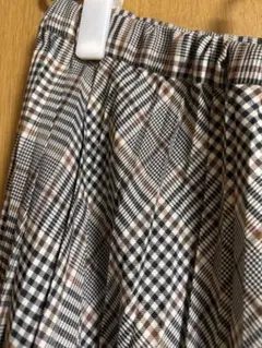 ジャンパースカートとプリーツスカートまとめ売り