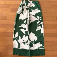 Item thumbnail for item 2d578b5c-7375-4ed1-9ebc-3dc2ffa7a27d