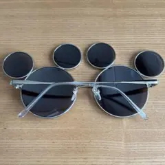 ミッキー型ブラックレンズサングラス
