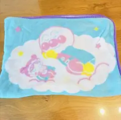★美品　アンパンマン ふわふわブランケット 幼児　ベビー　子供　布団　毛布