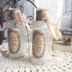 out        ホワイトアンティーク❁花瓶