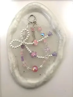 ビーズストラップ 花とリボン