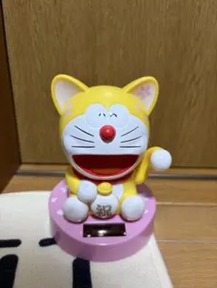 非売品】新品未使用 ドラえもん ソーラーマスコット 動く 置物