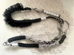 パラコード　スマホ　ショルダー　ストラップ　ハンドメイド　フリルリボン　パール