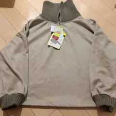 【未使用】4L ハーフジップ ベージュ トレーナー　冬服　トップス　トレーナー