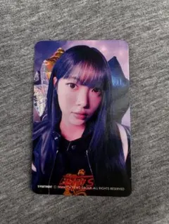 LE SSERAFIM サイン入りタレントカード　ウンチェ
