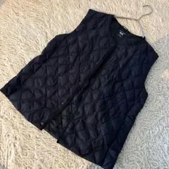 美品　UNIQLO ユニクロ　ブラック Mサイズ キルティングベスト　パフテック