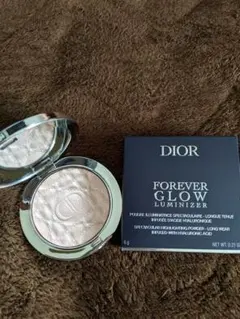 ディオールフォーエバーグロウルミナイザー03ピンクヘイロー（フェイスパウダー）