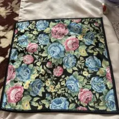 Paul & Joe 花柄タオルハンカチのサムネイル