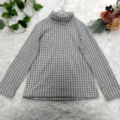 【ユニクロ】【М】トップス　ハイネック　千鳥格子　白✕グレー　カジュアル　上品