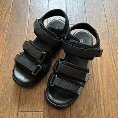 ハニーズ　金具使い厚底サンダル