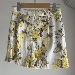 花柄フレアショートパンツのサムネイル