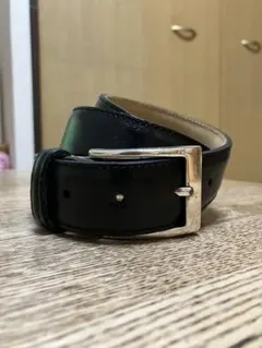 PRADA プラダ ブラックレザーベルト 箱付 国内正規品 85 伊勢丹購入品 PRADA プラダ ブラックレザーベルト 箱付 国内正規品 85 伊勢丹購入品
