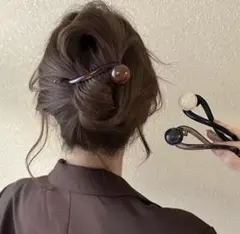 バレッタ　S字　ブラウン ボール付き　ヘアクリップ　ヘアアクセサリー　韓国