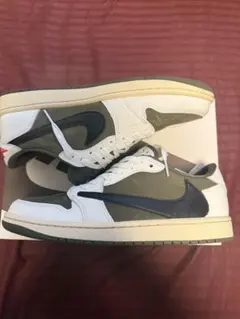 Travis Scott×AirJordan1 LowReverse Olive