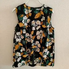 花柄ブラウス　WHITE　THE　SUITCOMPANY