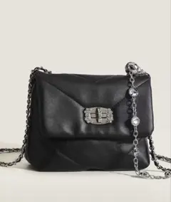 ブラック キルティング ショルダーバッグ