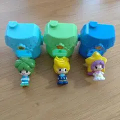 カラフルなフィギュアセット
