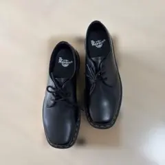 Dr. Martens ブラック レースアップシューズ