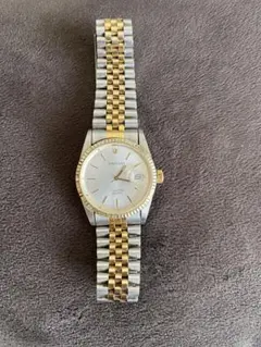 ビンテージ JUNGHANS ユンハンス クォーツのサムネイル