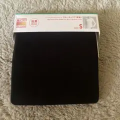 新品　ユニクロ　ヒートテック　極暖 クルーネックS ブラック