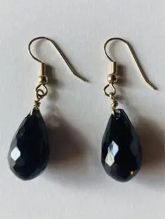 ドロップピアス　ブラック