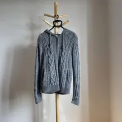 ケーブル編み　パーカー
