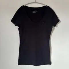 [TOMMY HILFIGER] Vネックカットソー