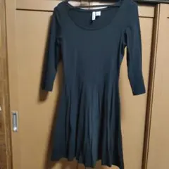 ミニワンピ　黒　七分袖