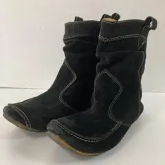 Clarks ORIGINALs クラークス　オリジナルズ　スェード　ブーツ