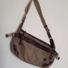 Item thumbnail for item 395e6e1e-4999-4a8a-83c5-9bd4a4877c6f