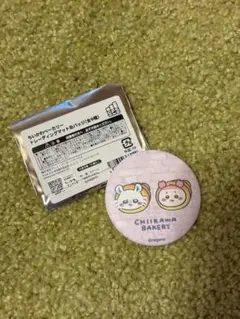 ちいかわベーカリー トレーディングマット缶バッジ モモンガ 古本屋