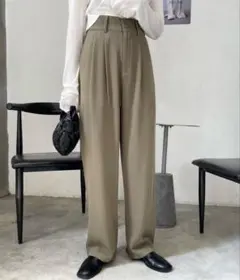 新品★ スラックス★太ベルトハイウエストカラータック★タックワイドパンツ