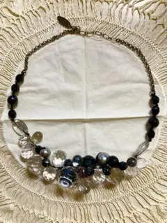 ビーズのネックレス