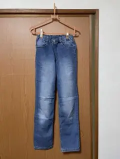 ライトブルーデニム ストレートパンツ