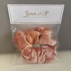 NiziU Burn it UP シュシュ MAKO 新品のサムネイル