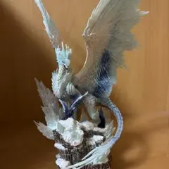モンハン　イヴェルカーナ　フィギュア￼