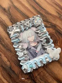 ホイップデコトレカケースB8 灰色 水色 リボン 蝶