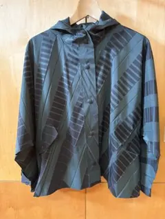 PLEATS PLEATS ISSEY MIYAKE フーデッドジャケットのサムネイル